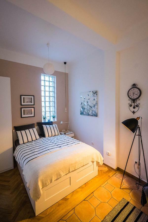 Caelestis Rustic Studio Zagreb Exterior photo